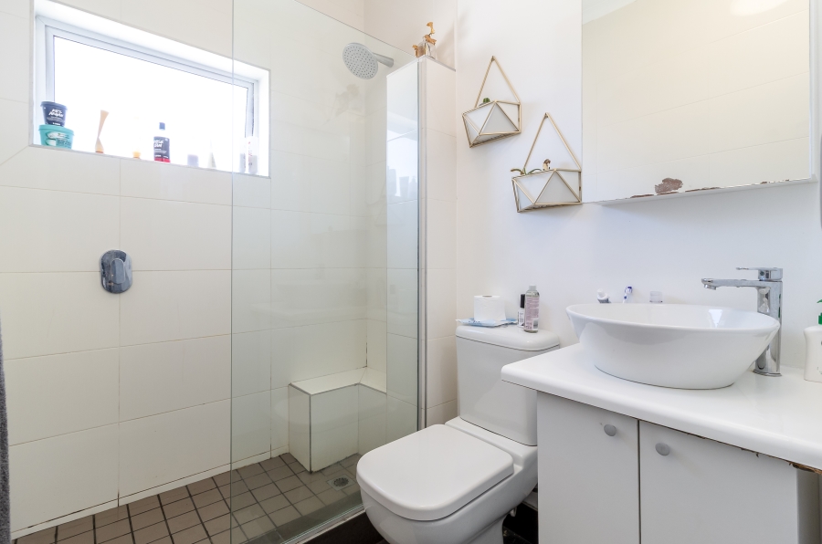 To Let 2 Bedroom Property for Rent in Claremont Upper Western Cape